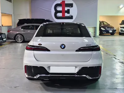 2025 بي ام دبليو الفئة السابعة 735أي