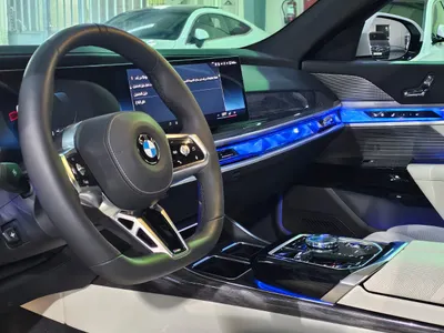 2025 بي ام دبليو الفئة السابعة 735أي