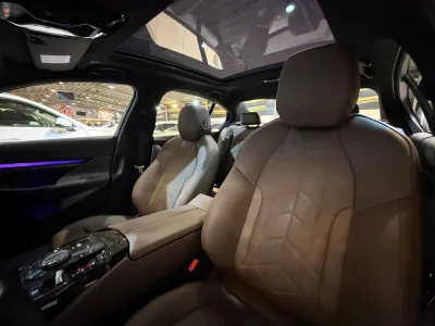 2024 بي ام دبليو الفئة الخامسة 520 أي إم كت