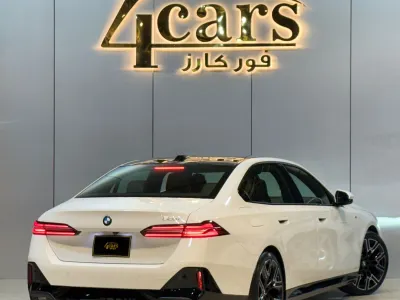 2024 بي ام دبليو الفئة الخامسة 520 أي إم كت