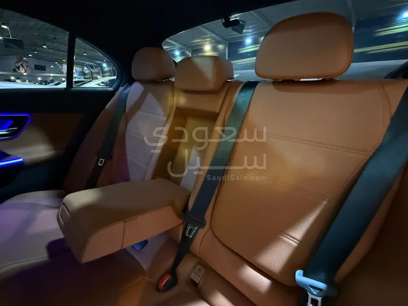 2025 مرسيدس - بنز سي 200