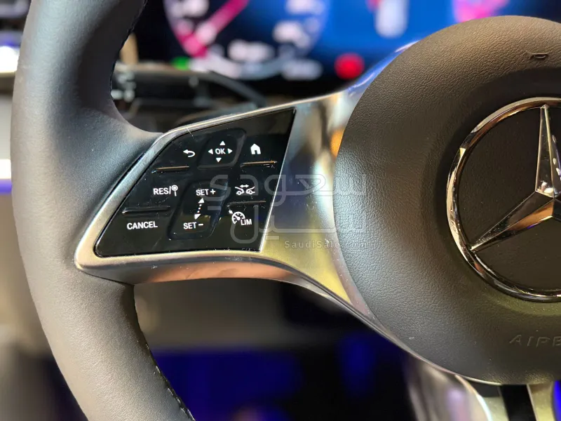 2025 مرسيدس - بنز سي 200