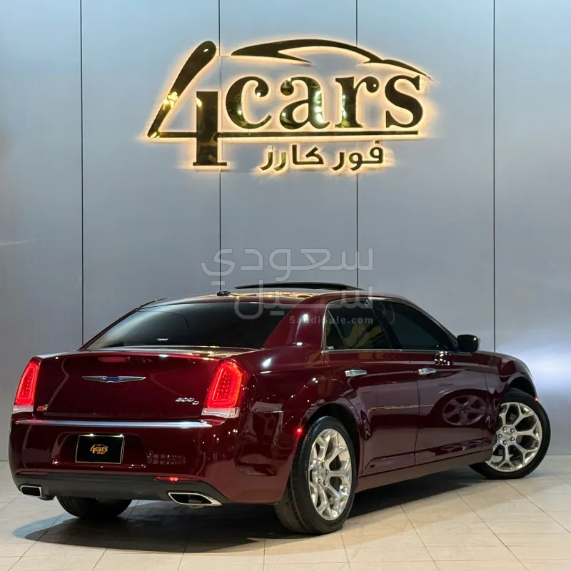 2022 كرايسلر 300 سي اكزكتيف