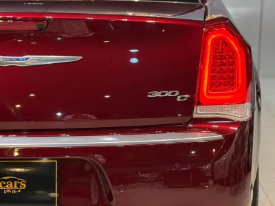 2022 كرايسلر 300 سي اكزكتيف