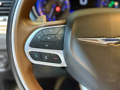 2022 كرايسلر 300 سي اكزكتيف