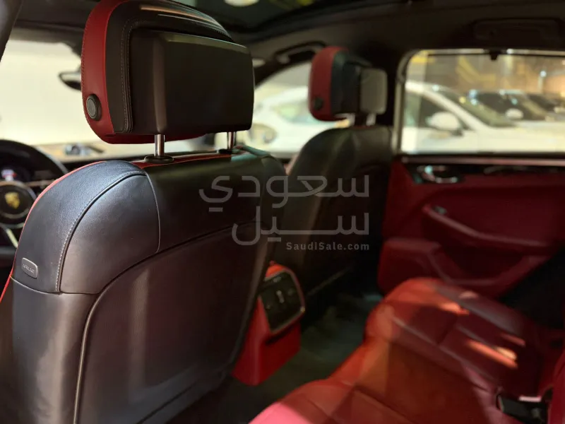 2015 بورش ماكان توربو