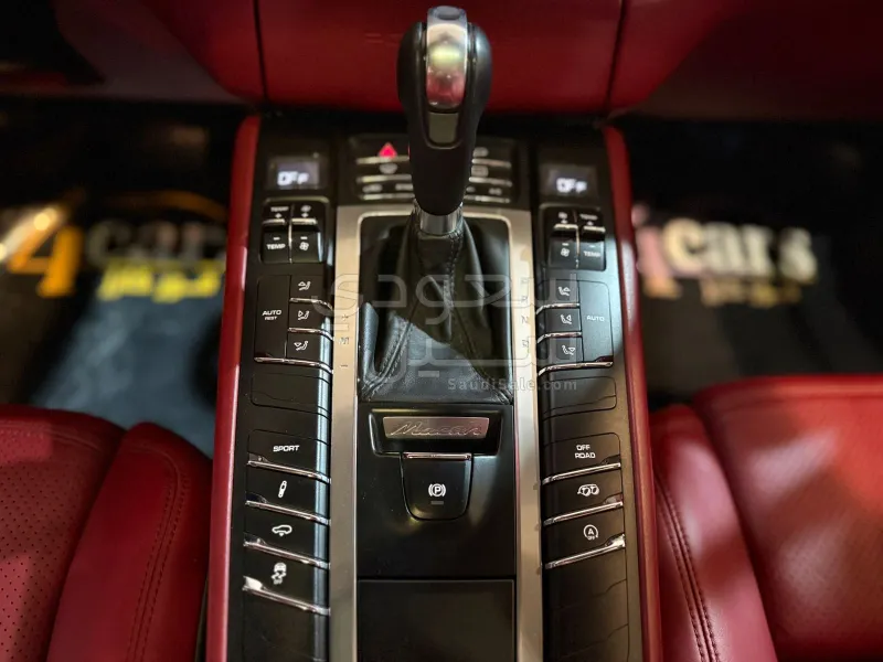 2015 بورش ماكان توربو