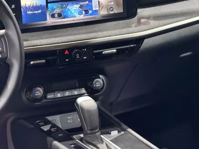 2025 نيسان كيكس اس في