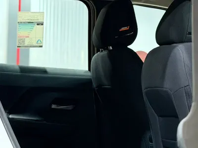 2025 نيسان كيكس اس في