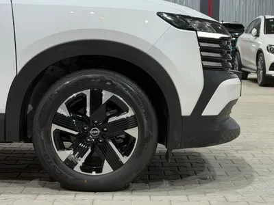 2025 نيسان كيكس اس في