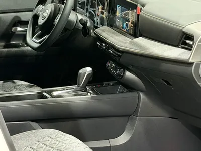 2025 نيسان كيكس اس في