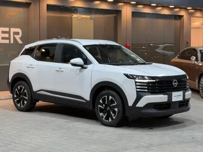 2025 نيسان كيكس اس في