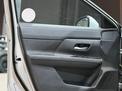 2025 نيسان كيكس اس في