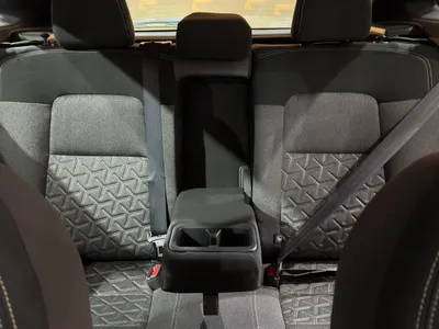 2025 نيسان كيكس اس في