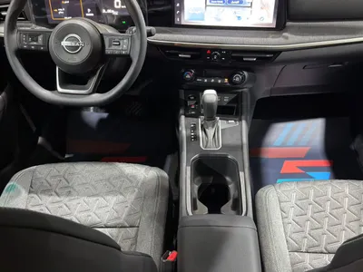 2025 نيسان كيكس اس في