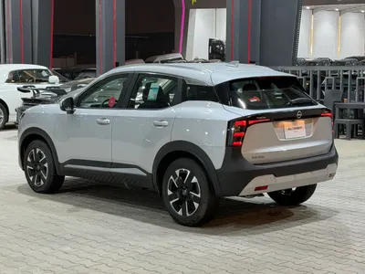 2025 نيسان كيكس اس في