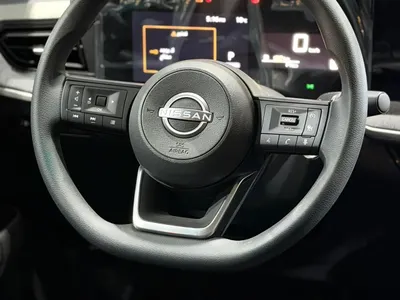 2025 نيسان كيكس اس في