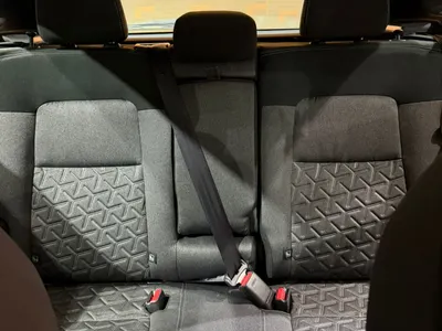 2025 نيسان كيكس اس في