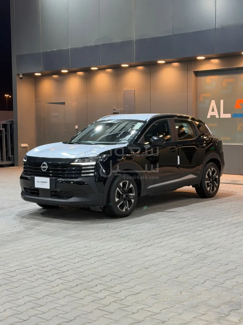 2025 نيسان كيكس اس في