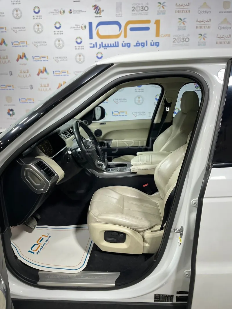 2014 لاند روفر رينج روفر سبورت اتش اس اي