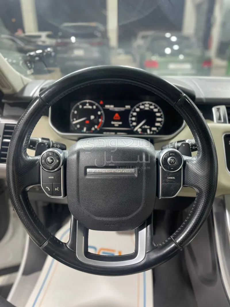 2014 لاند روفر رينج روفر سبورت اتش اس اي