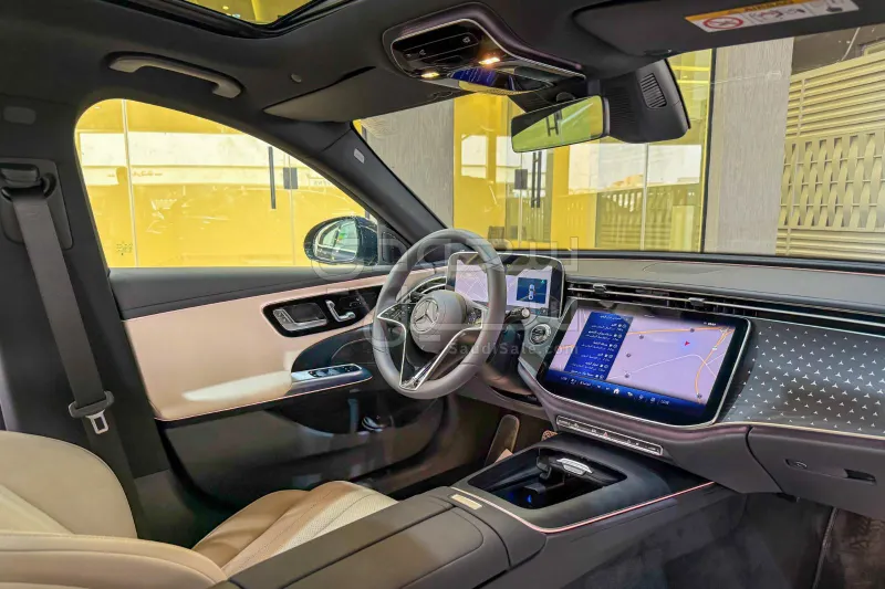 2025 مرسيدس - بنز إي 200