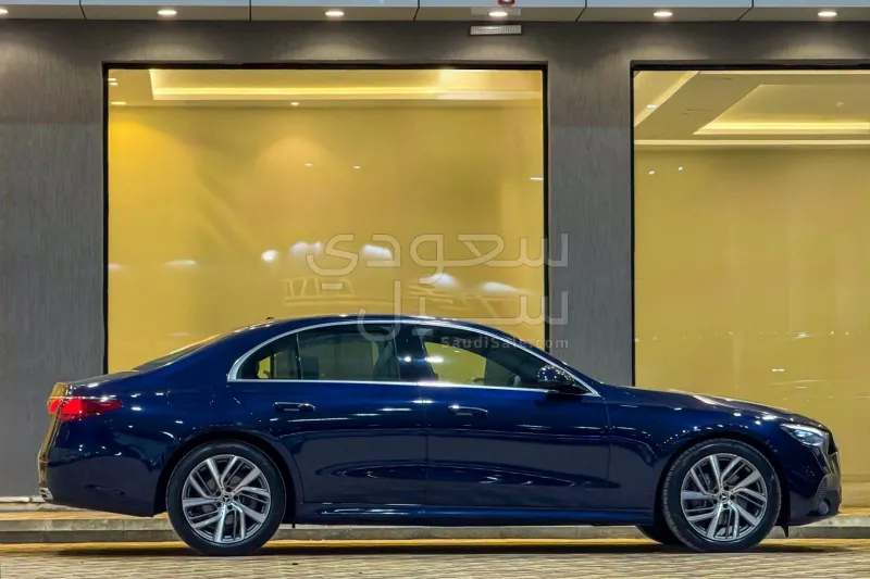 2025 مرسيدس - بنز إي 200