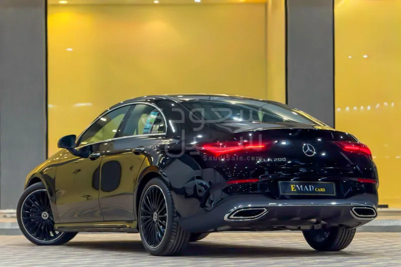 2025 مرسيدس - بنز سي إل أي 200