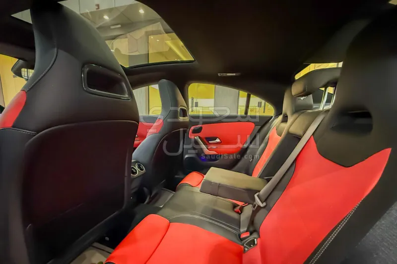 2025 مرسيدس - بنز سي إل أي 200