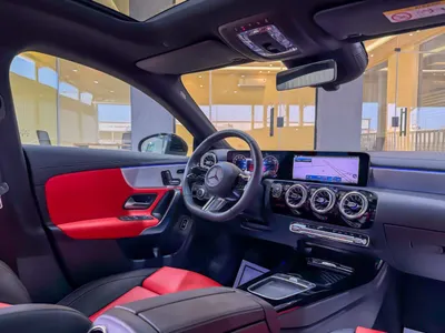 2025 مرسيدس - بنز سي إل أي 200