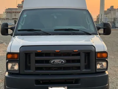 2013 فورد موتر هوم كارافان