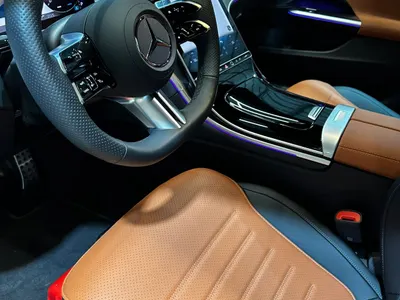 2025 مرسيدس - بنز سي 200