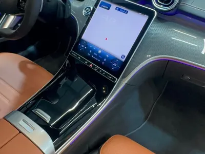 2025 مرسيدس - بنز سي 200