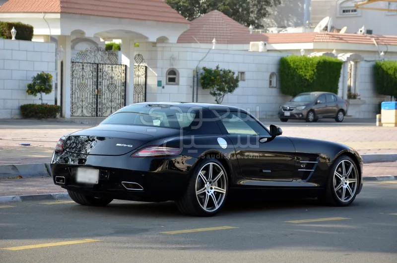 2010 مرسيدس - بنز إس إل إس