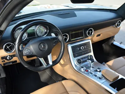 2010 مرسيدس - بنز إس إل إس