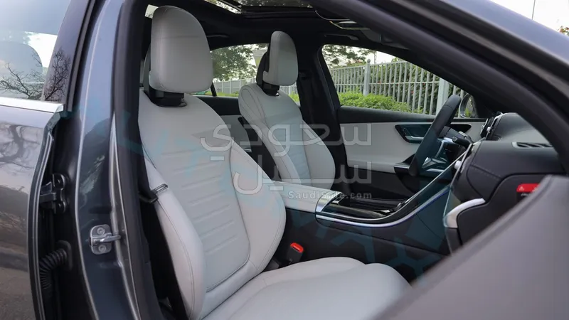 2026 مرسيدس - بنز سي 200 أي إم جي