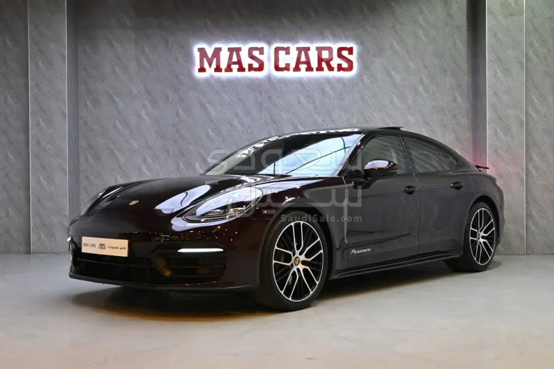 2022 بورش بانميرا 4 بلاتينيوم اديشن