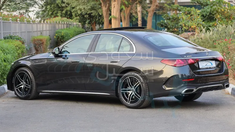 2026 مرسيدس - بنز إي 200 أي إم جي