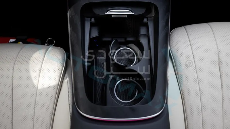 2026 مرسيدس - بنز إي 200 أي إم جي