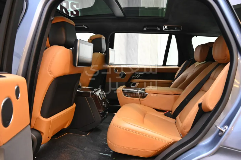 2018 لاند روفر رينج روفر فوج اوتوبيوغرافي