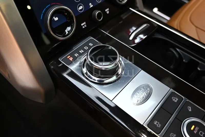 2018 لاند روفر رينج روفر فوج اوتوبيوغرافي