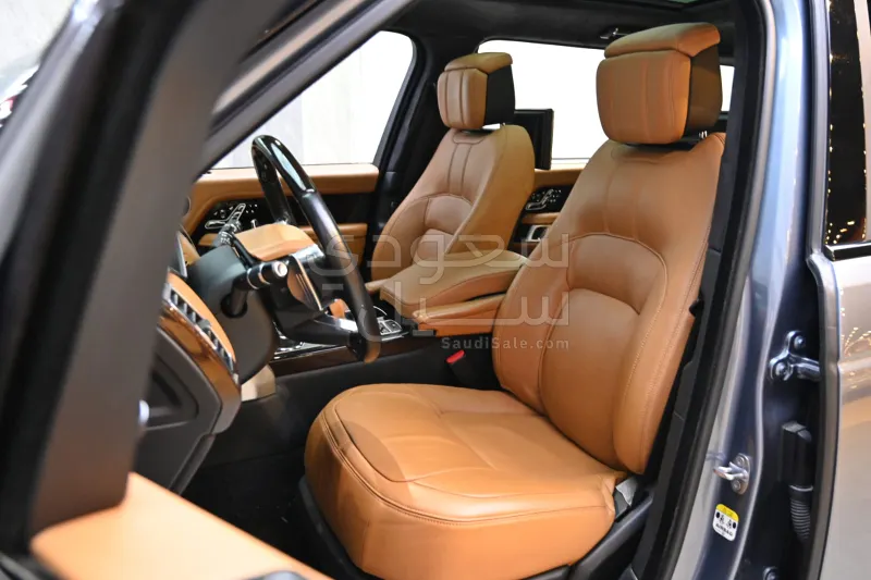 2018 لاند روفر رينج روفر فوج اوتوبيوغرافي