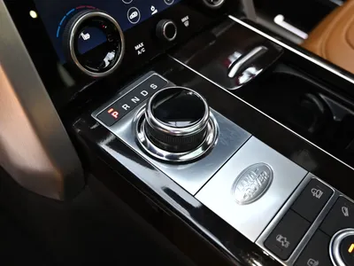 2018 لاند روفر رينج روفر فوج اوتوبيوغرافي