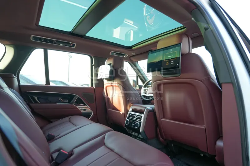 2026 Land Rover Range Rover HSE