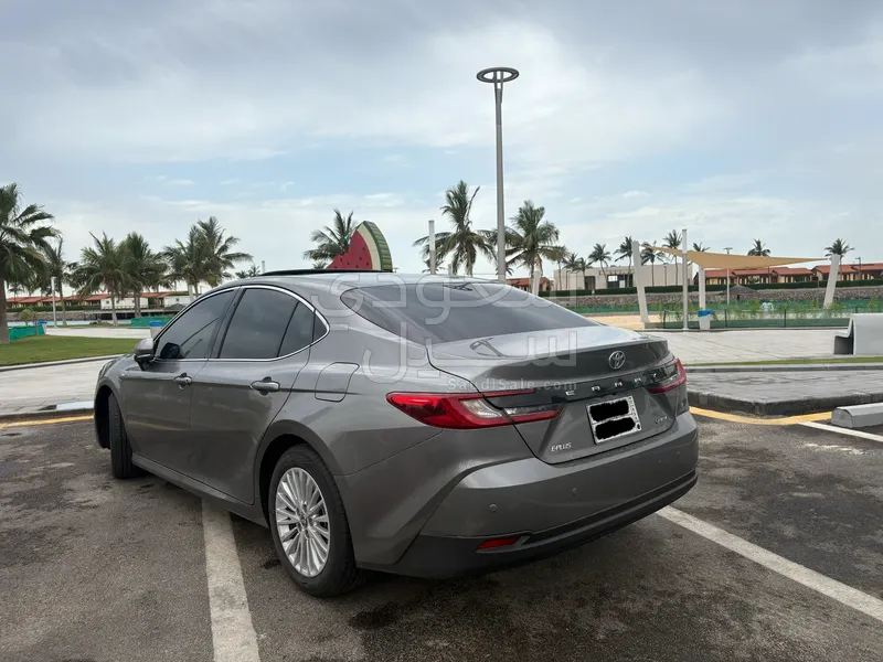 2025 تويوتا كامري