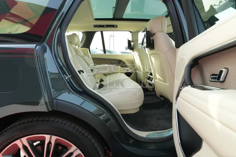 2026 Land Rover Range Rover HSE