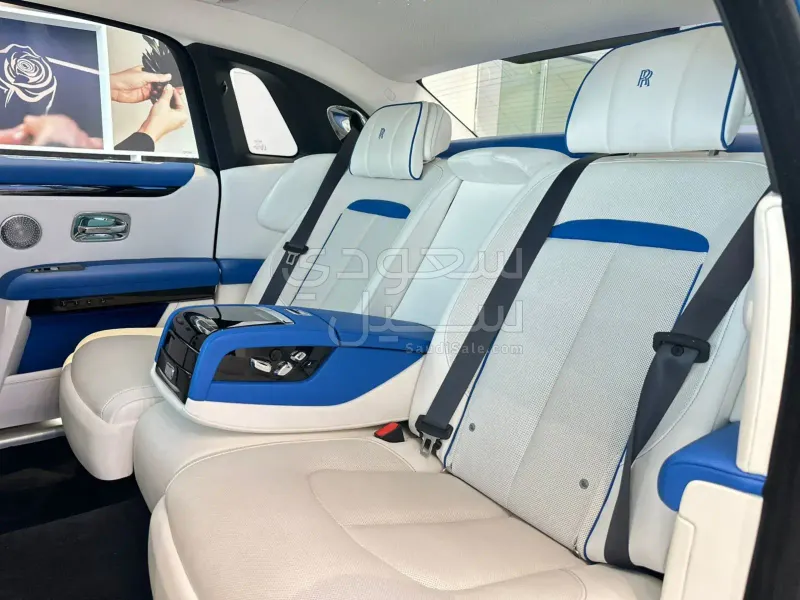 2025 رولز رويس قوست