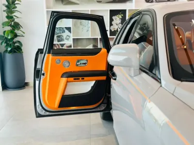 2025 رولز رويس قوست بلاك بادج