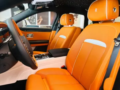 2025 رولز رويس قوست بلاك بادج