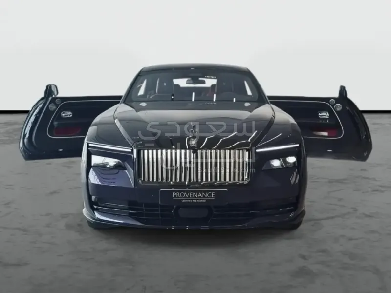 2025 رولز رويس سبيكتر بلاك بادج